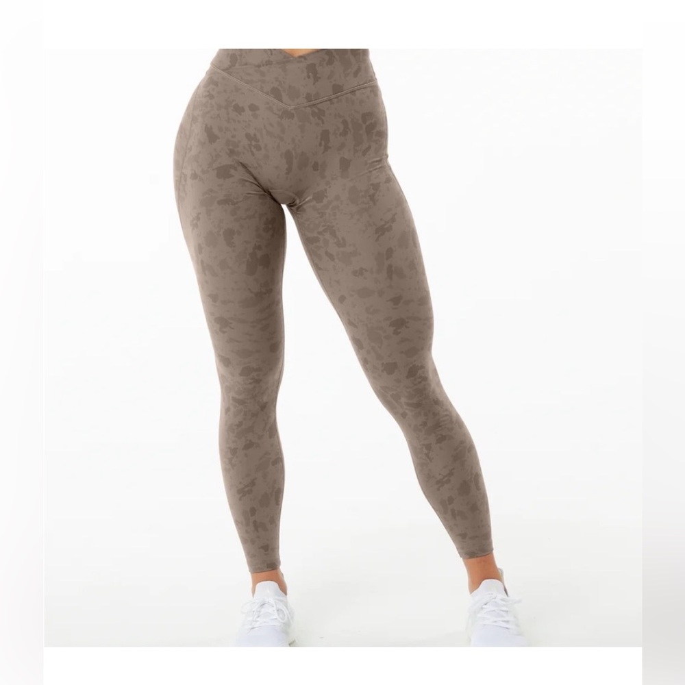 alphalete brown pebble leggings
